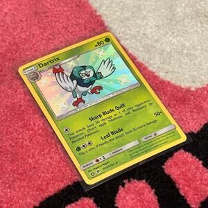 Dartrix SV3 – Pokémon Hidden Fates [Shiny Rare Holo]